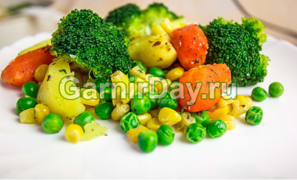 Полезный гарнир из овощей на пару