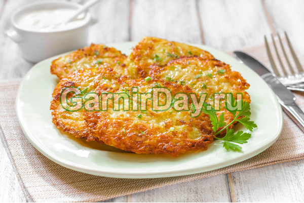 Картофельные драники с сыром – популярное блюдо кухни Белоруссии