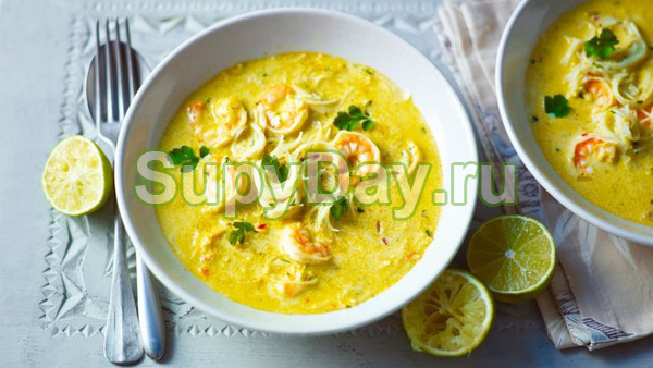 Простой тайский молочный суп с вермишелью