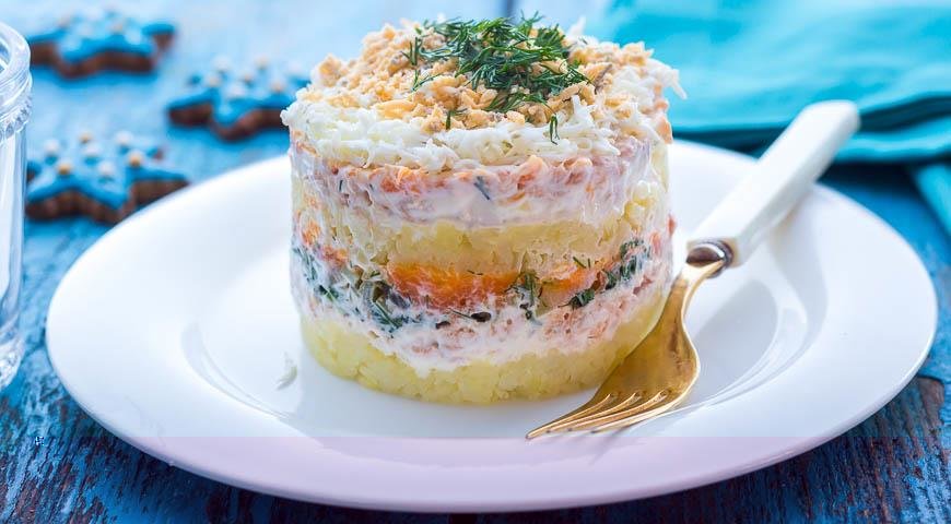Салат «МИМОЗА» с плавленным сыром и горбушей холодного копчения - деликатесное чудо!