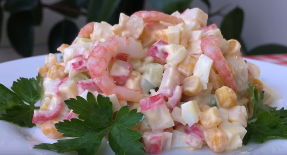 Рецепты очень вкусных салатов с креветками