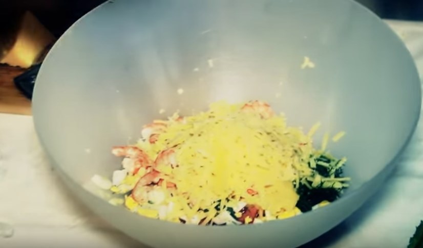 Рецепты очень вкусных салатов с креветками