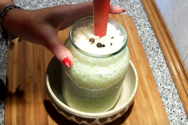 Квашеная капуста без соли и сахара: рецепт приготовления пошагово