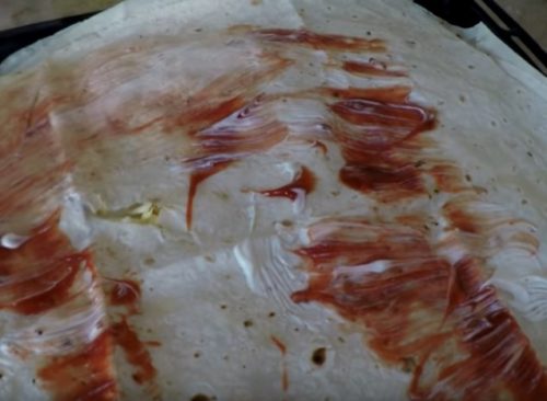 Быстрая домашняя пицца на лаваше — готовим в духовке
