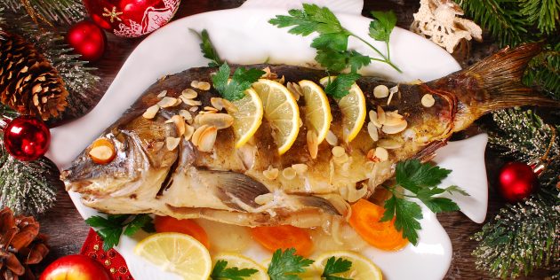 Рецепт рыбы в духовке: фаршированный карп с овощами