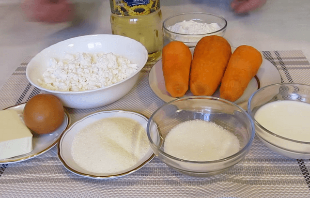 Ингредиенты для морковных котлет с творогом